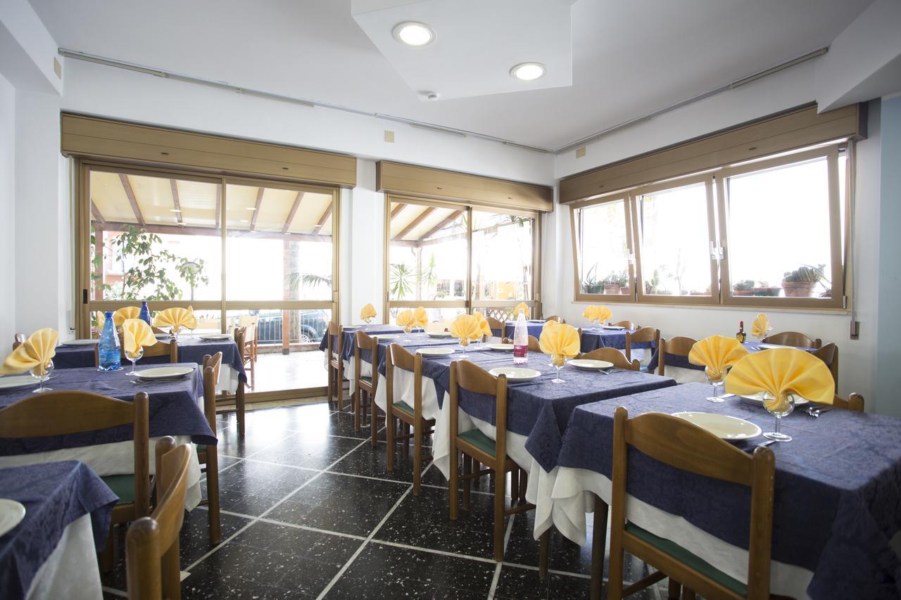 Hotel Domus Mea Cattolica Extérieur photo