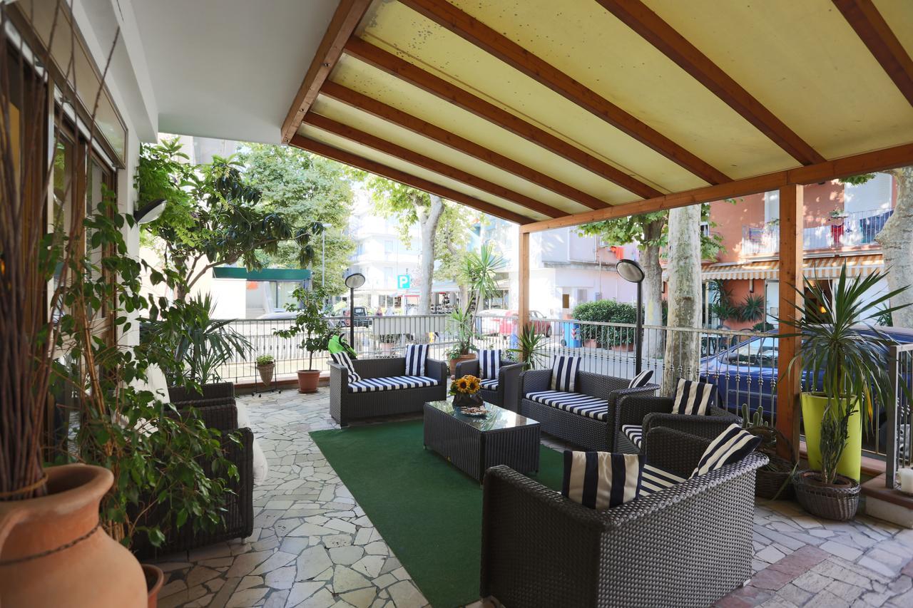 Hotel Domus Mea Cattolica Extérieur photo